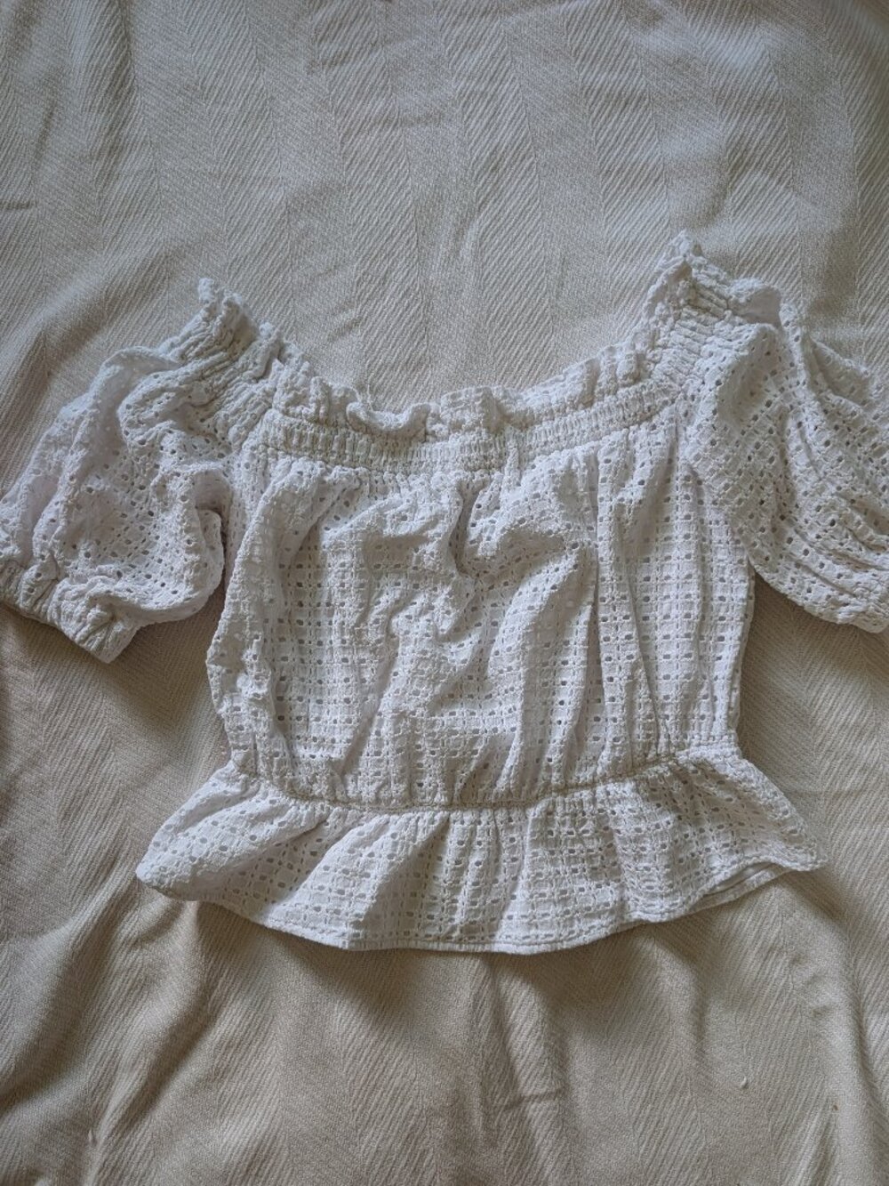 Express top - Off the shoulder